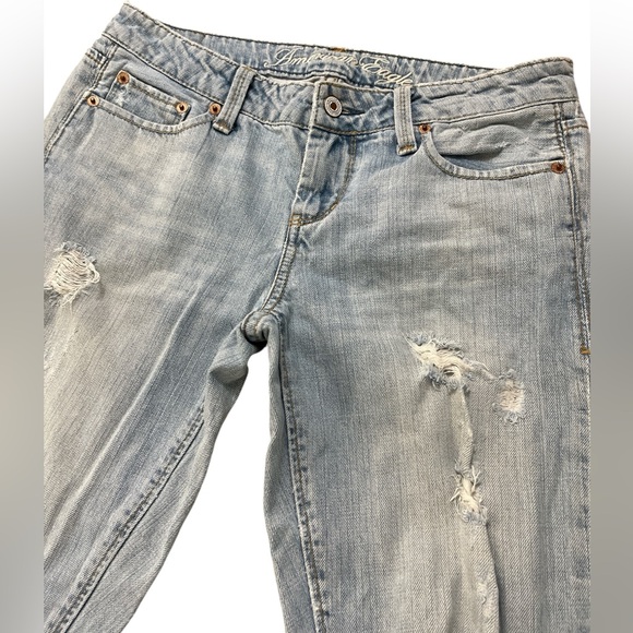 Vintage American Eagle Gently Loved Light Wash Distressed Bootcut Jeans Size 4R - Picture 2 of 15
